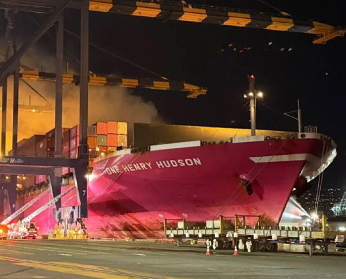 Incendio a bordo del buque ONE HENRY HUDSON blog